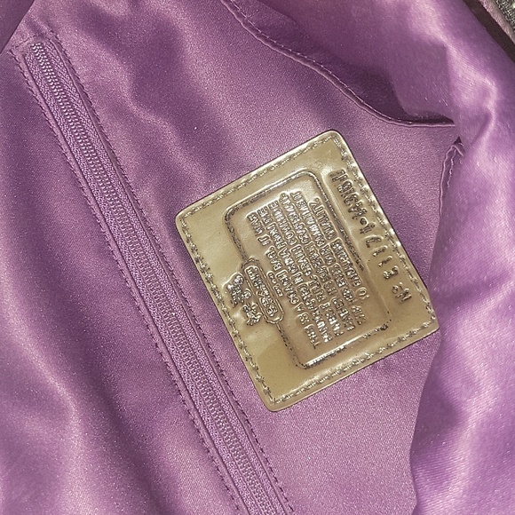 Coach - Picture 3 of 5